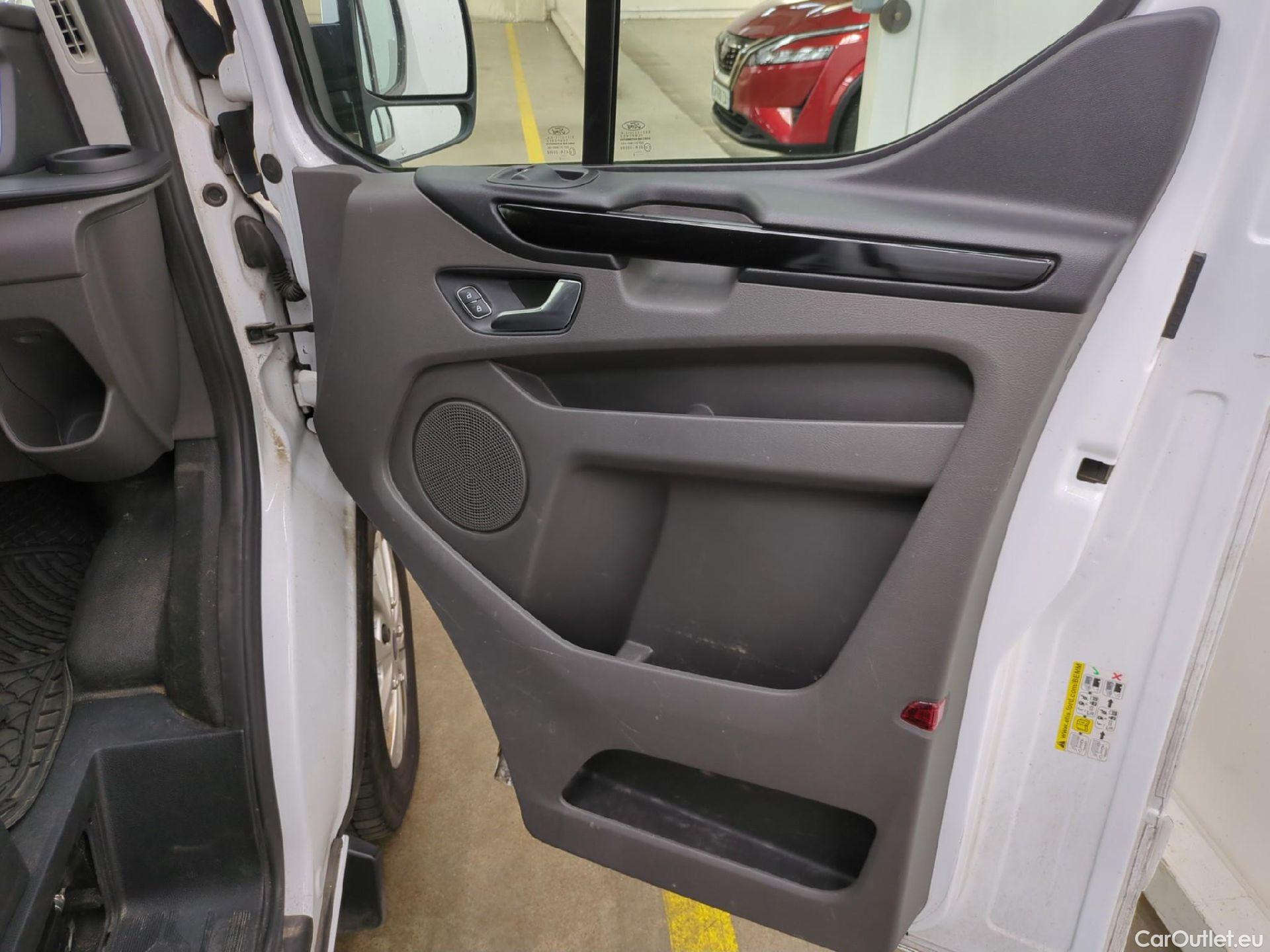  Ford  Transit Connect FORD Transit Custom VU 4p Fourgon 2.0 ECOBLUE 130 340 L1H1 LIMITED #4