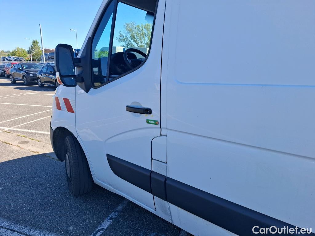  Renault  Master RENAULT  VU 4p Fourgon FG GCf Trac F3500 L2H2 Energy dCi 145 E6 #23