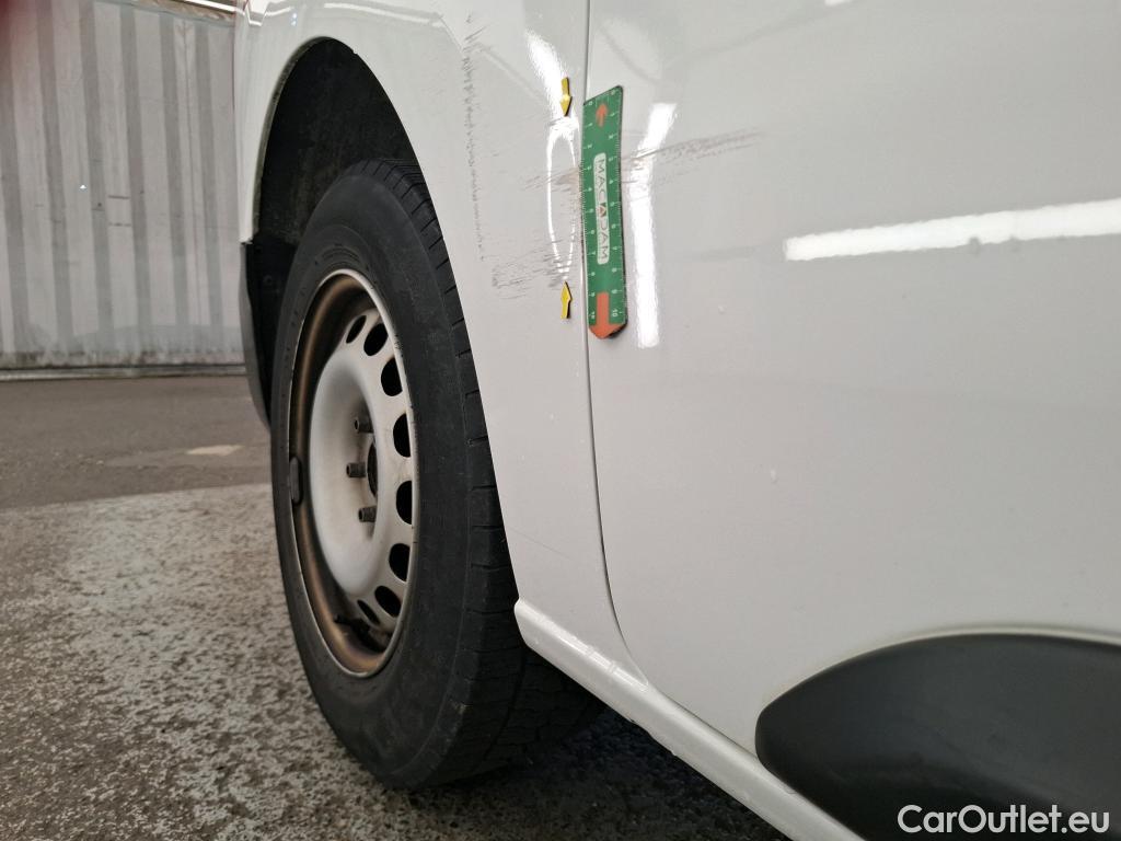  Peugeot  Expert  Fourgon Premium L2 1.5 HDi 120CV BVM6 E6d #11