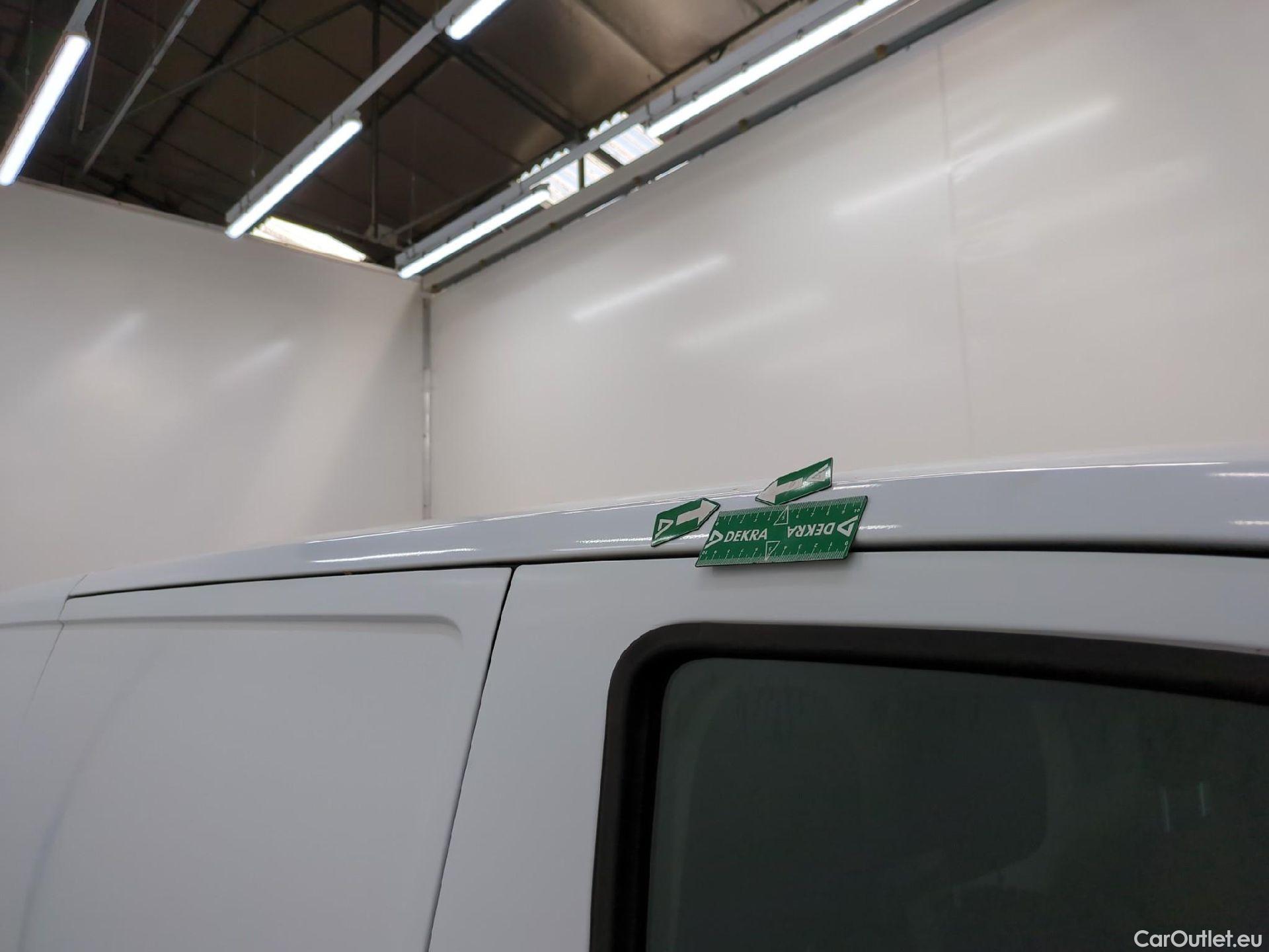  Ford  Transit Connect FORD Transit Custom VU 4p Fourgon 2.0 ECOBLUE 130 340 L1H1 LIMITED #29