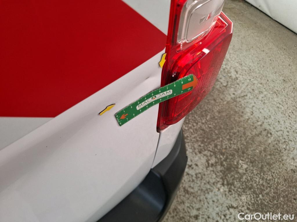  Peugeot  Expert  Fourgon Premium L2 1.5 HDi 120CV BVM6 E6d #18