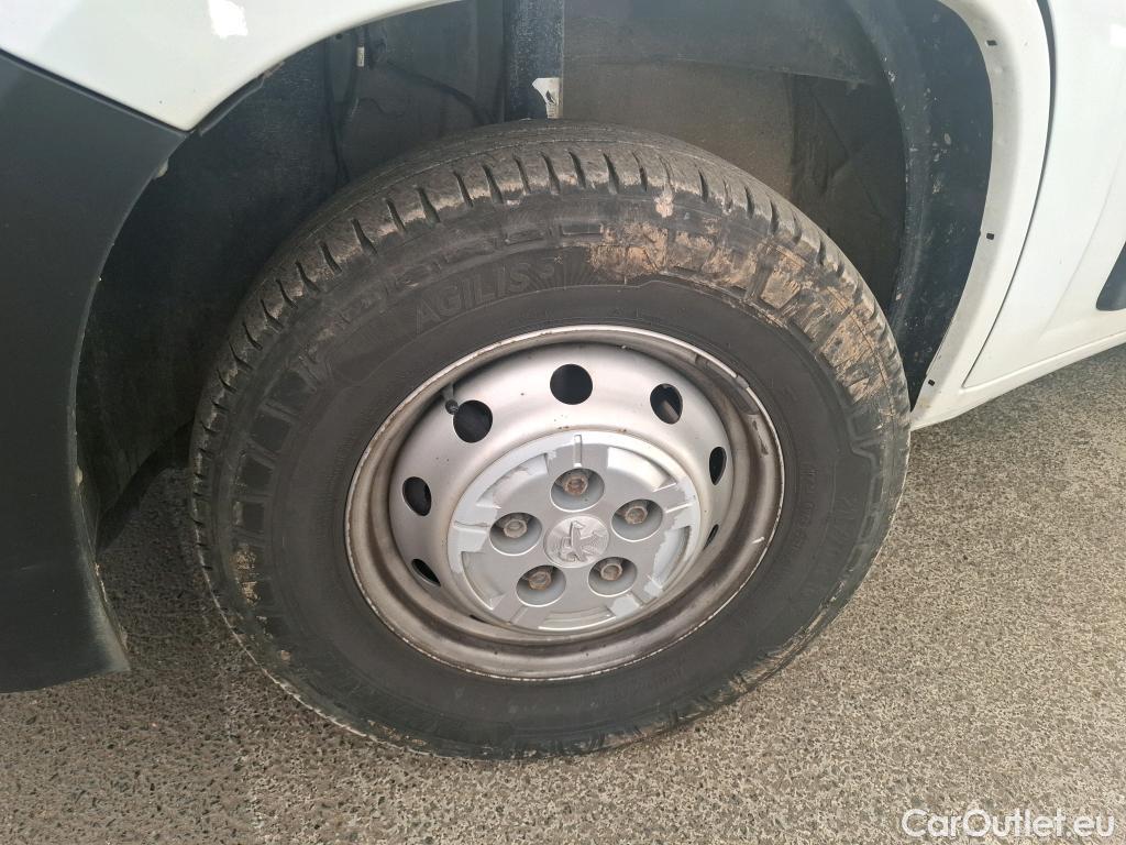  Peugeot  Boxer PEUGEOT  / 2014 / 4P / Fourgon tôlé BlueHDi 120 S&S ASPHALT 333 L2H2 #12