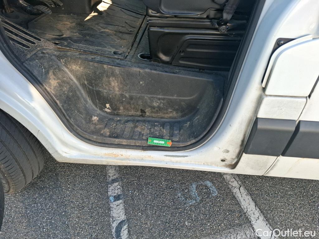  Renault  Master RENAULT  VU 4p Fourgon FG GCf Trac F3500 L2H2 Energy dCi 145 E6 #9