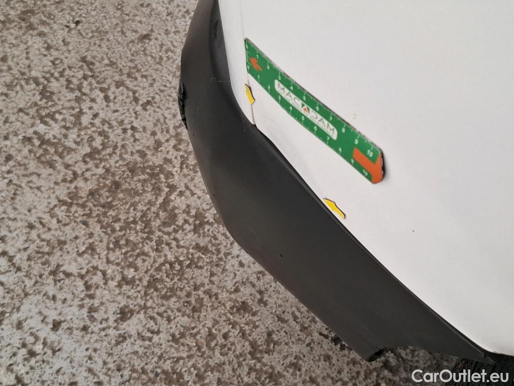  Peugeot  Expert  Fourgon Premium L2 1.5 HDi 120CV BVM6 E6d #8