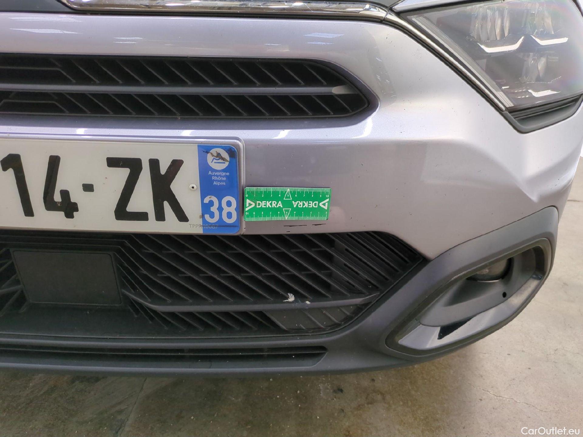  Citroen  C4  Berline Feel Pack 1.2 PureTech 130CV BVA8 6E #2