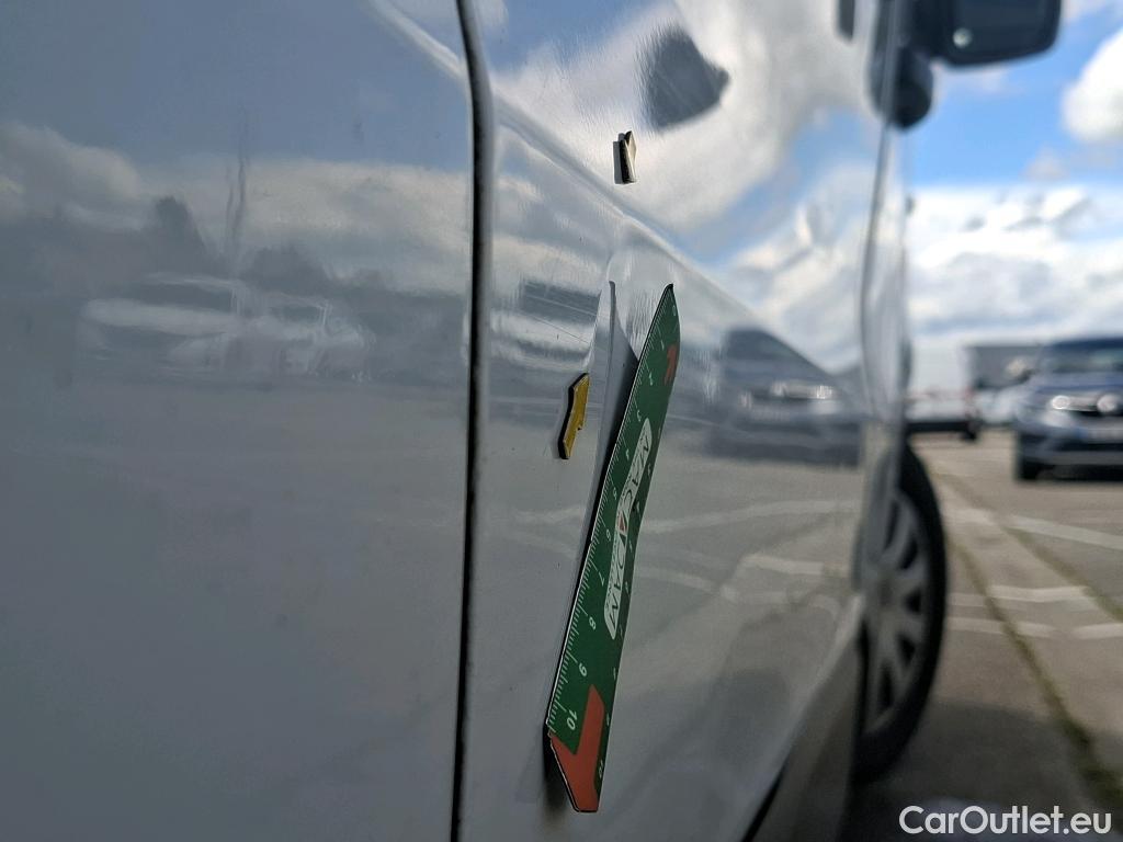  Renault  Trafic  Furgon Grand Confort L1H1 1200 1.6 dCi 125CV BVM6 E6 #105