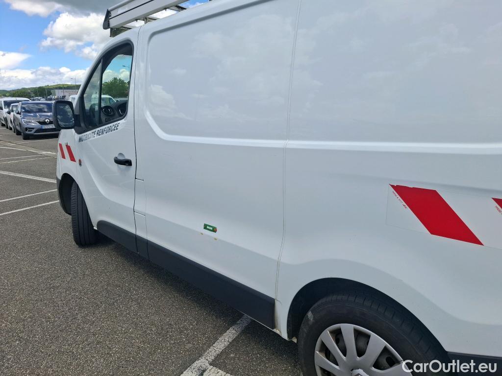  Renault  Trafic  Furgon Grand Confort L1H1 1200 1.6 dCi 125CV BVM6 E6 #24