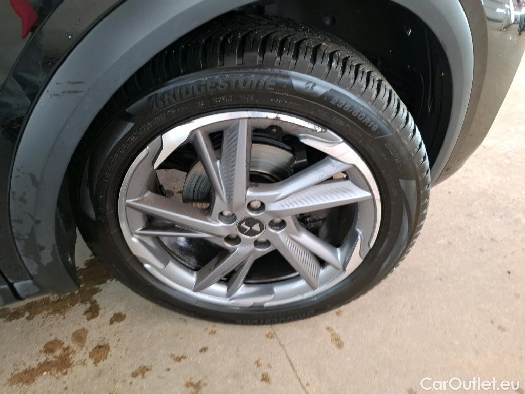  DS  DS7 7 Crossback So Chic 1.6 PureTech 180CV BVA8 E6d #17