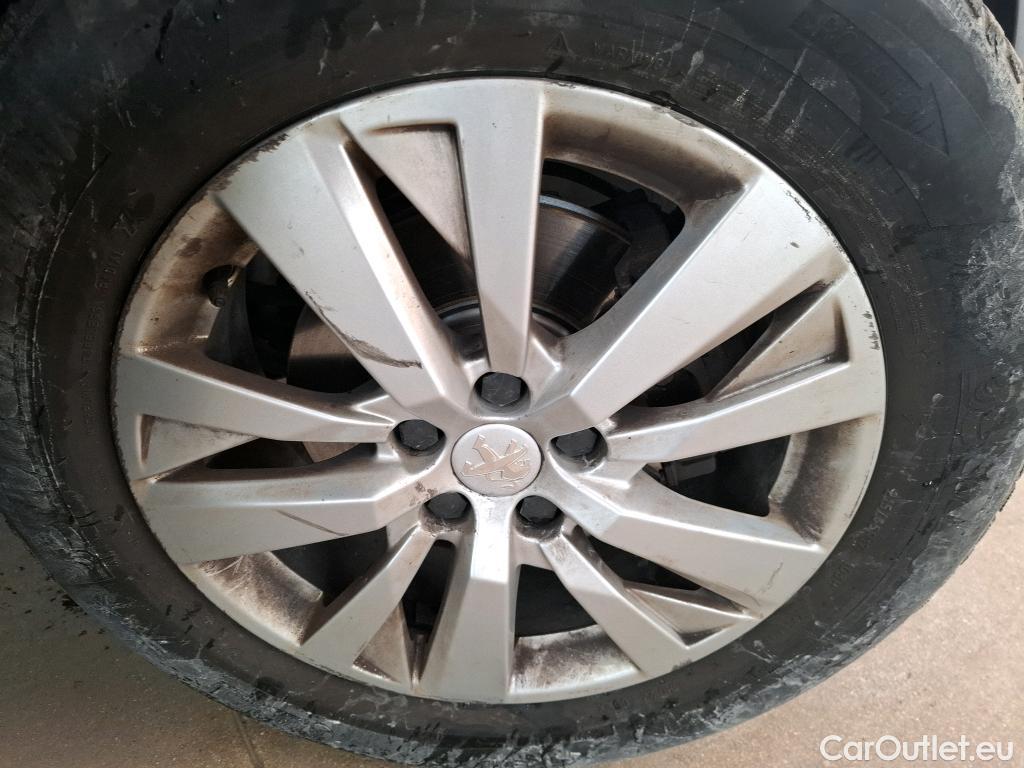 Peugeot  3008  Active Business 1.5 HDi 130CV BVA8 E6d #4