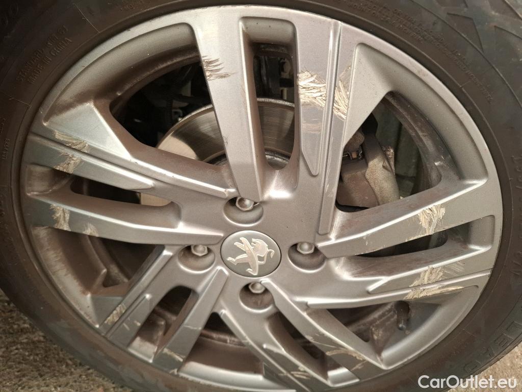  Peugeot  208 PEUGEOT  / 2019 / 5P / Berline Puretech 75 S&S Active Business #13