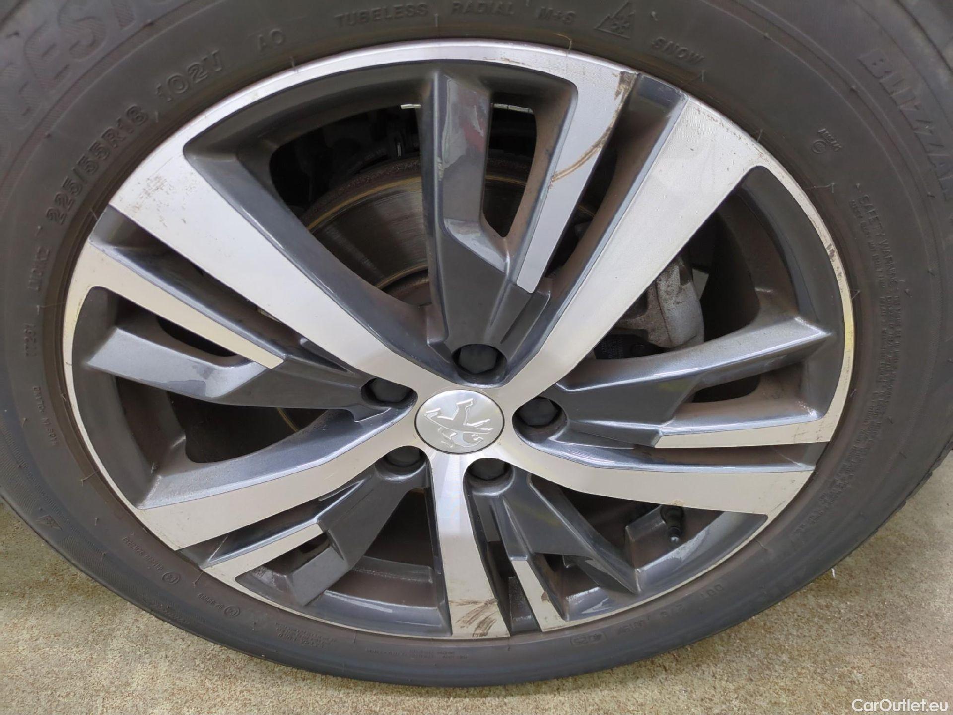  Peugeot  3008  II Allure 1.5 HDi 130CV BVA8 E6d #15