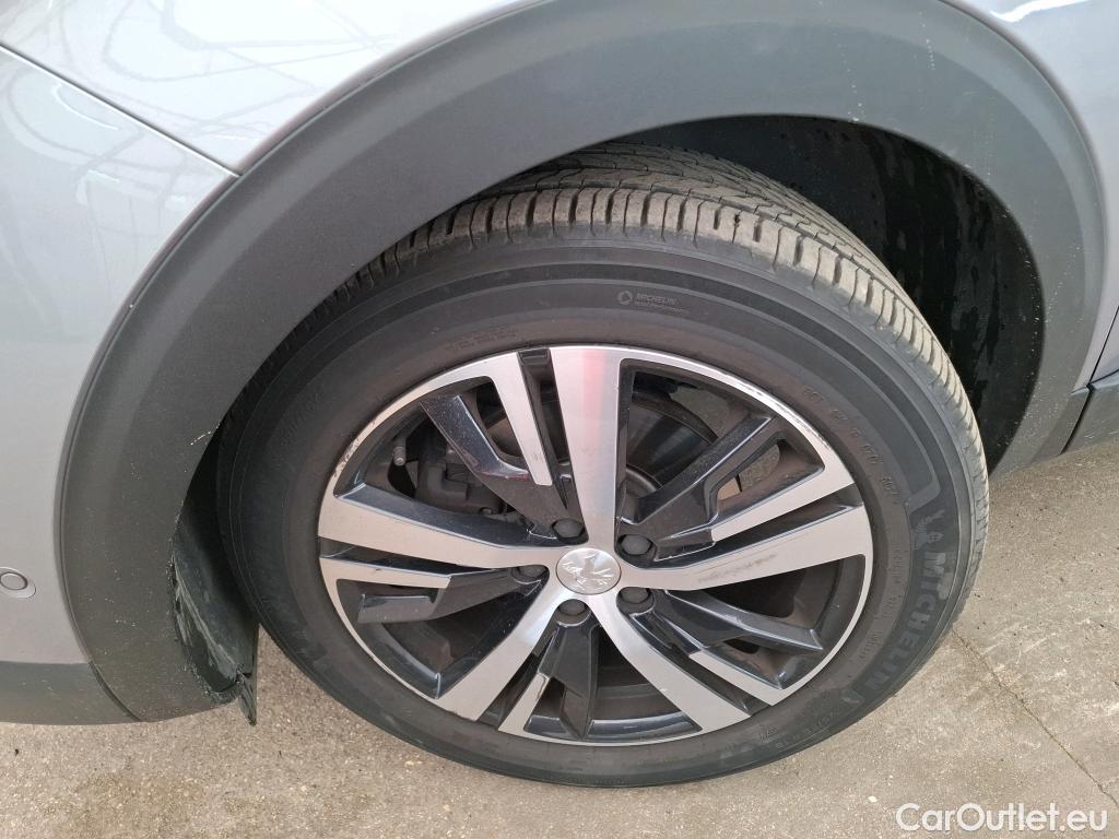 Peugeot  5008  Allure Business 1.2 PureTech 130CV BVA8 E6d #15