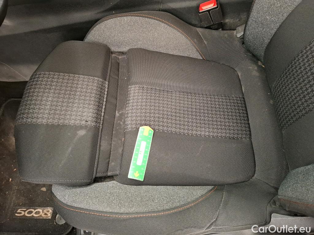  Peugeot  5008  Active Pack 1.2 PureTech 130CV BVA8 7 Sieges E6d #32
