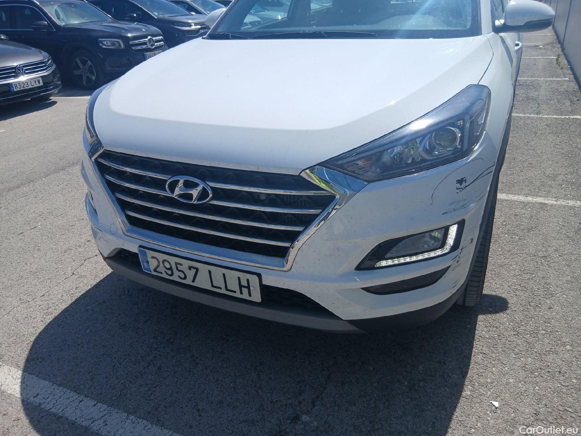  Hyundai  Tucson HYUNDAI  / 2018 / 5P / todoterreno 1.6 CRDI 85kW (116CV) 48V SLE 4X2(SP)(SL) #2