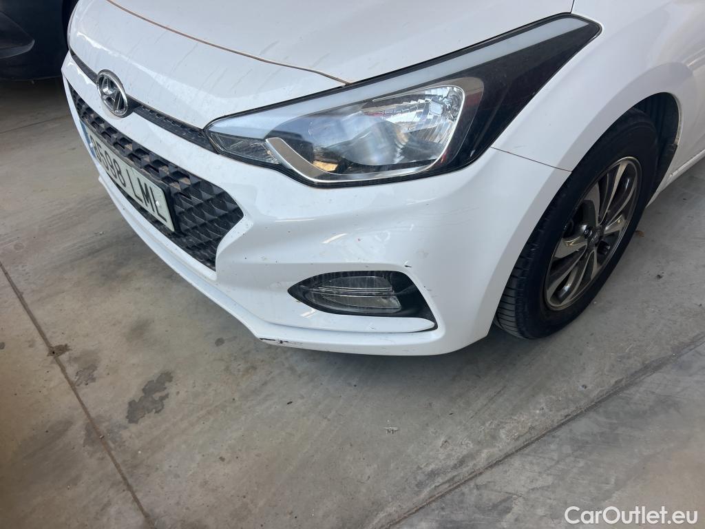  Hyundai  i20 HYUNDAI  / 2018 / 5P / berlina con portón 1.0 TGDI 74kW (100CV) Klass DCT #13
