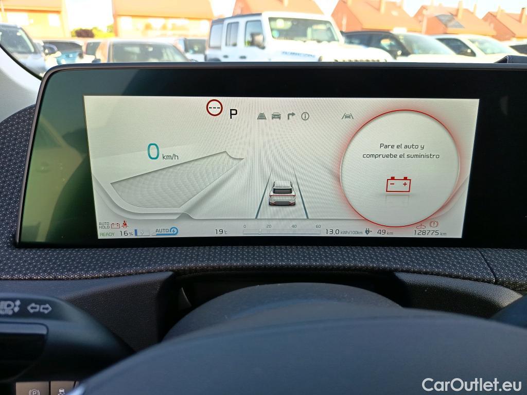  KIA  Ev6 KIA  / 2021 / 5P / todoterreno Air 58kWh 125kW RWD #18