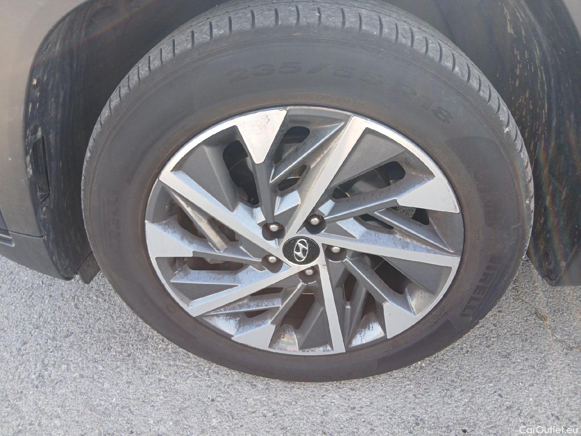  Hyundai  Tucson HYUNDAI  / 2020 / 5P / todoterreno 1.6 CRDI 100kW (136CV) 48V Tecno Sky #7