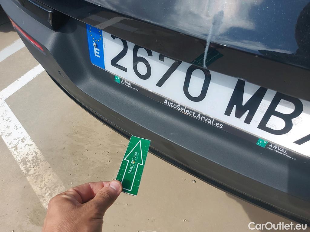  Volvo  XC 40 VOLVO XC40 / 2021 / 5P / todoterreno 1.5 T5 Recharge PHEV Plus Dark Auto #26