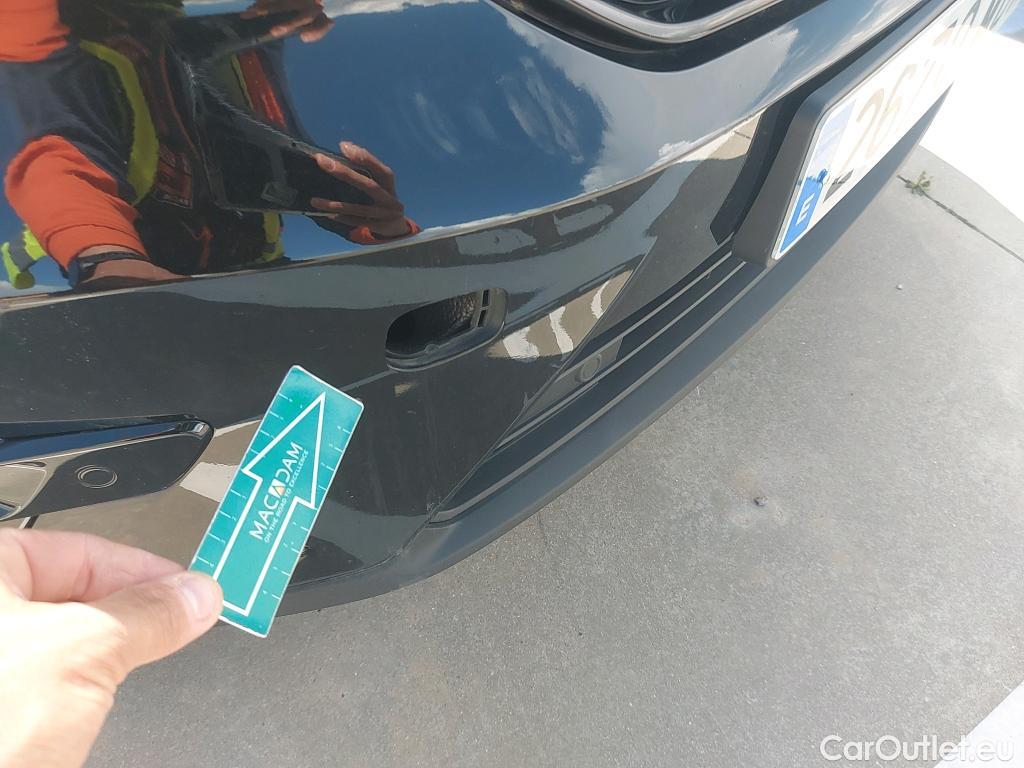  Volvo  XC 40 VOLVO XC40 / 2021 / 5P / todoterreno 1.5 T5 Recharge PHEV Plus Dark Auto #30