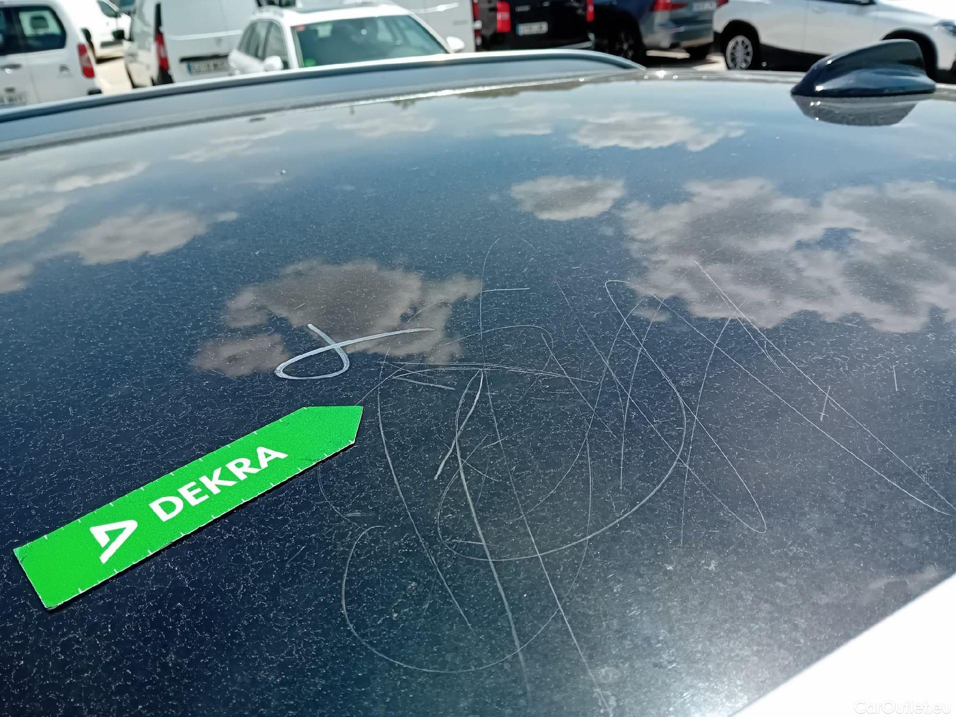  Volvo  XC 40 VOLVO XC40 / 2021 / 5P / todoterreno 2.0 B3 G Core Dark Auto #8