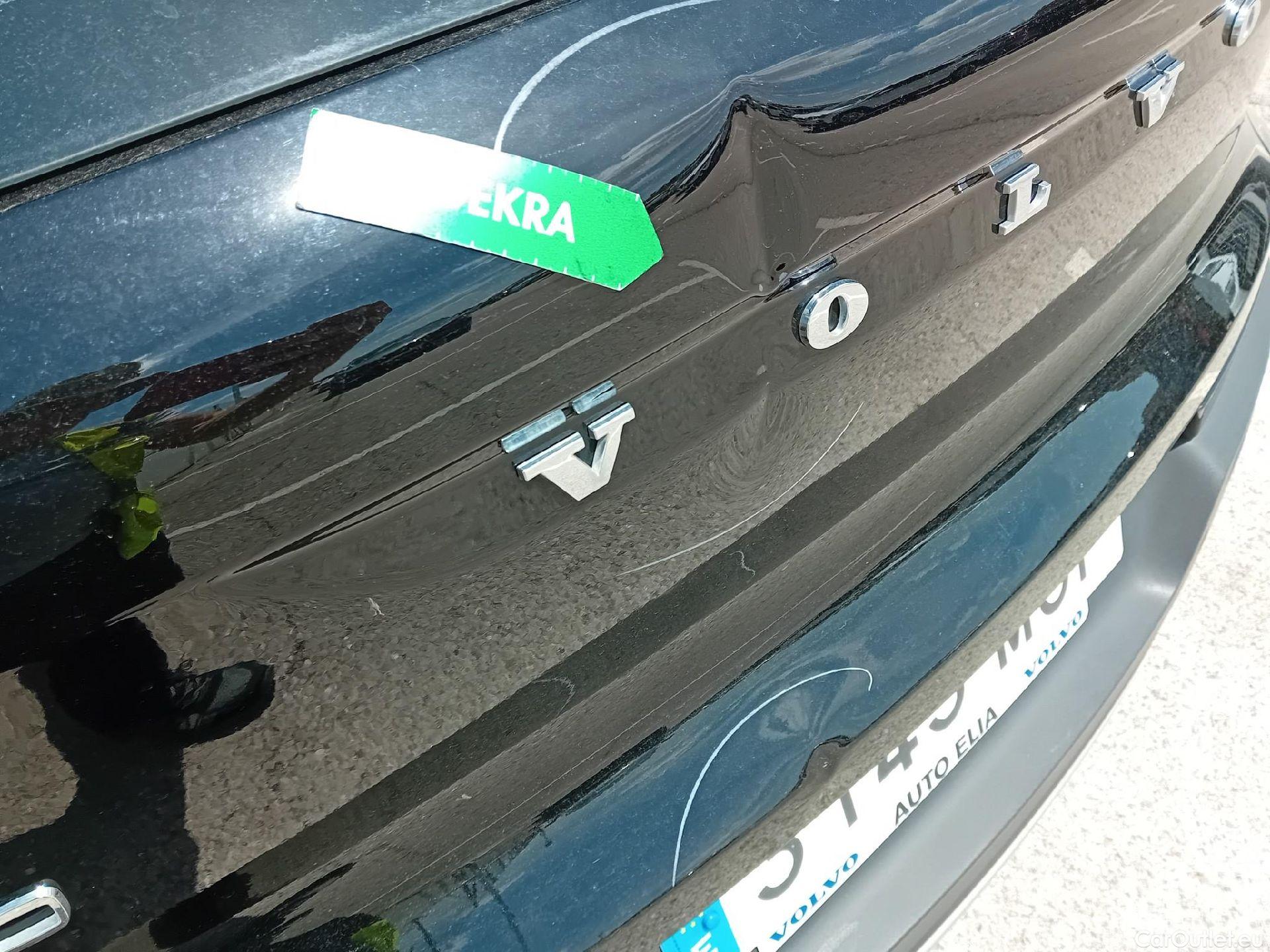  Volvo  XC 40 VOLVO XC40 / 2021 / 5P / todoterreno 2.0 B3 G Core Dark Auto #11