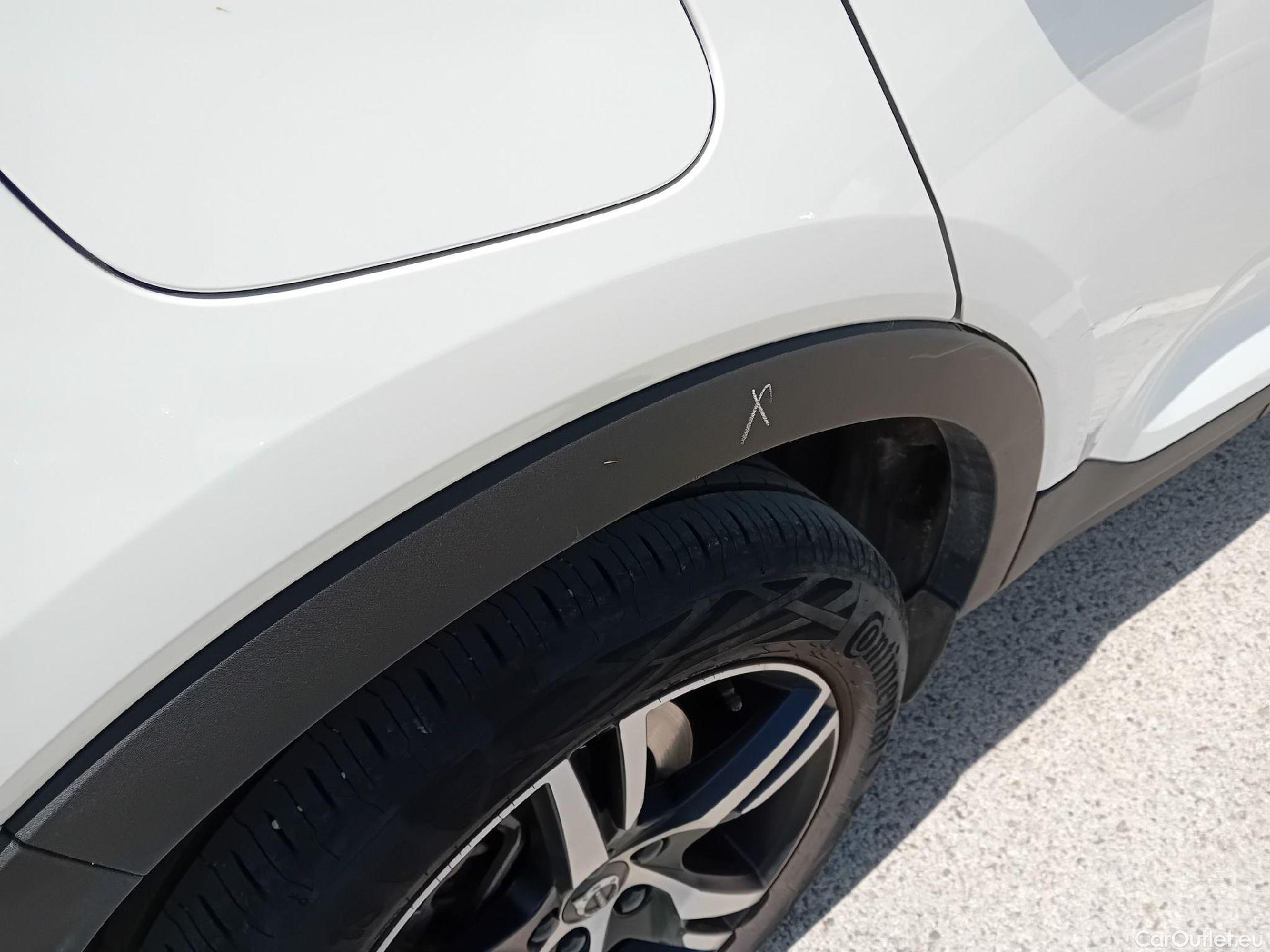  Volvo  XC 40 VOLVO XC40 / 2017 / 5P / todoterreno 2.0 B3 G R-Design Auto #23