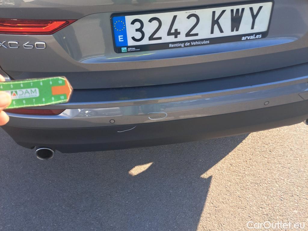  Volvo  XC60 VOLVO  / 2017 / 5P / todoterreno 2.0 D4 AWD Momentum Auto #5