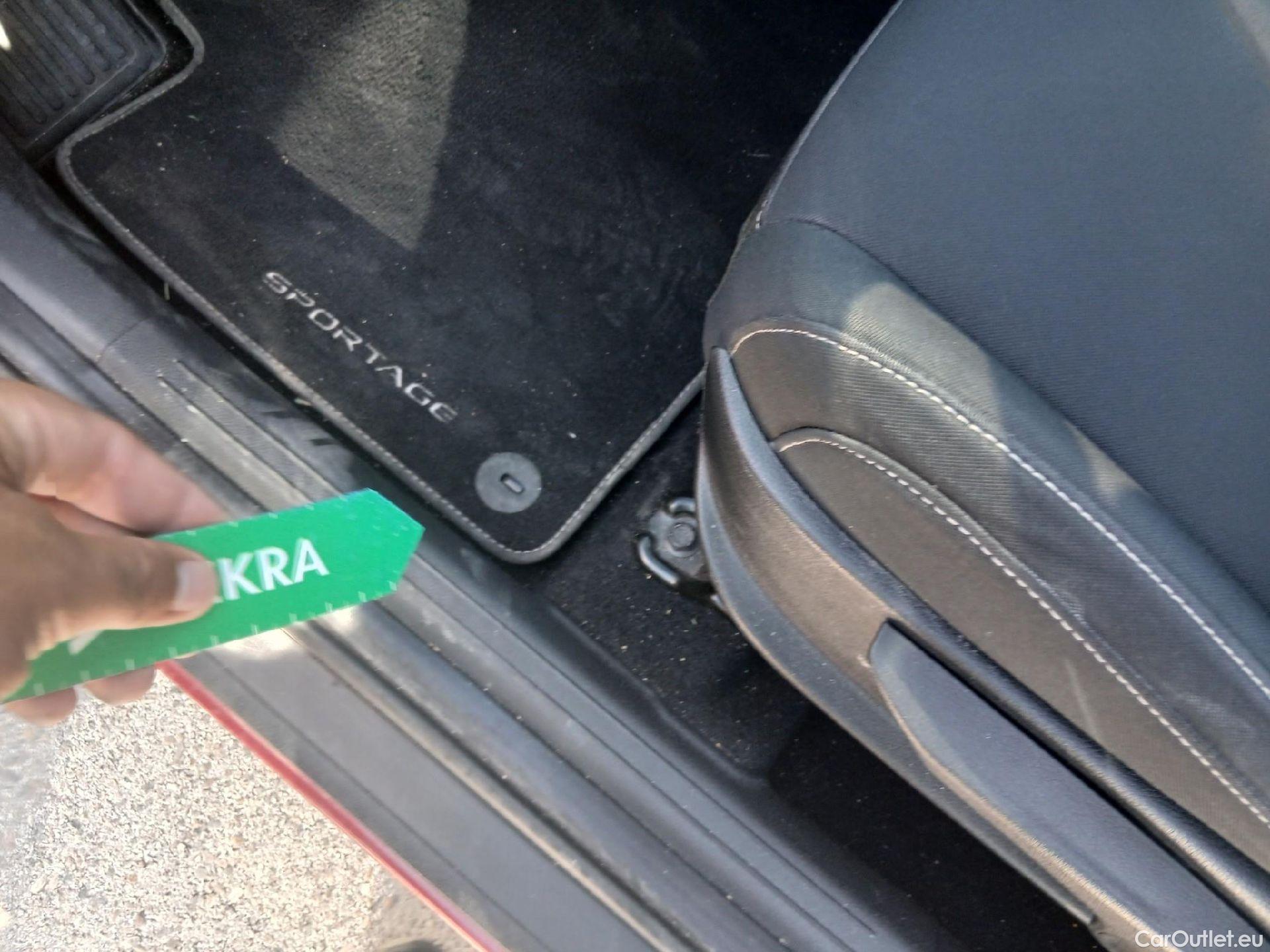  KIA  Sportage KIA  / 2022 / 5P / todoterreno 1.6 T-GDi HEV 171kW (230CV) Drive 4X2 #1