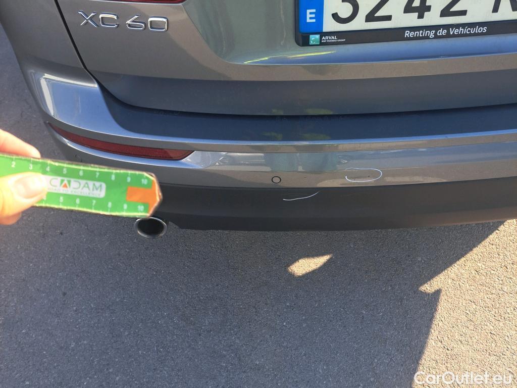  Volvo  XC60 VOLVO  / 2017 / 5P / todoterreno 2.0 D4 AWD Momentum Auto #1