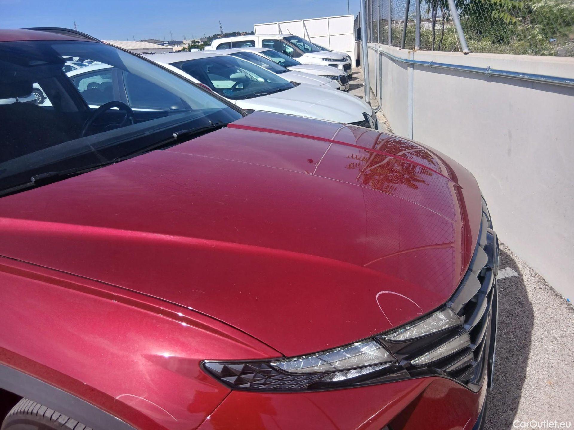  Hyundai  Tucson HYUNDAI  / 2020 / 5P / todoterreno 1.6 TGDI 169kW HEV Maxx Auto S/Cable Re. #23