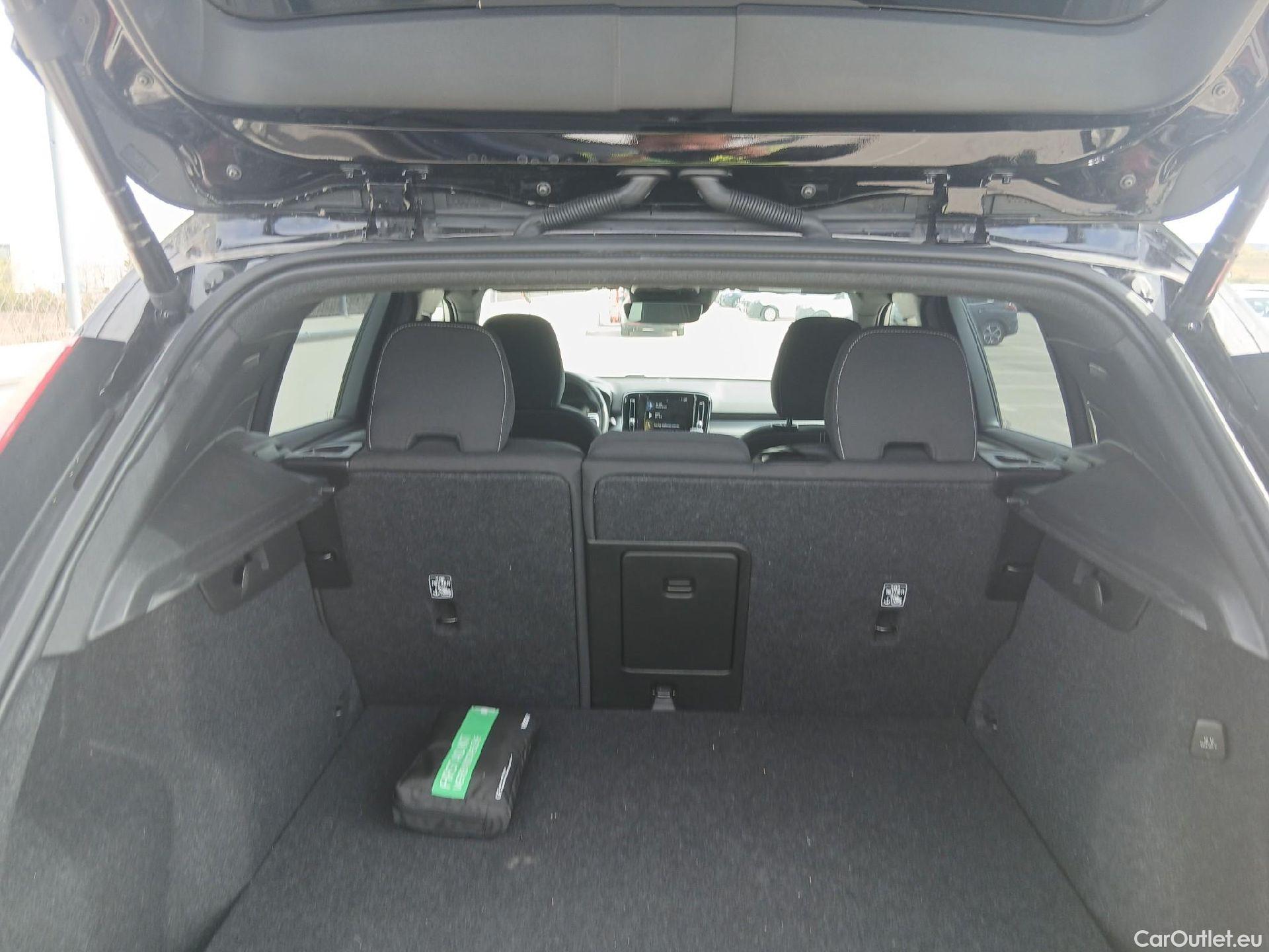  Volvo  XC 40 VOLVO XC40 todoterreno 1.5 T4 Recharge PHEV Core Auto 210 CV 10 kWh #56