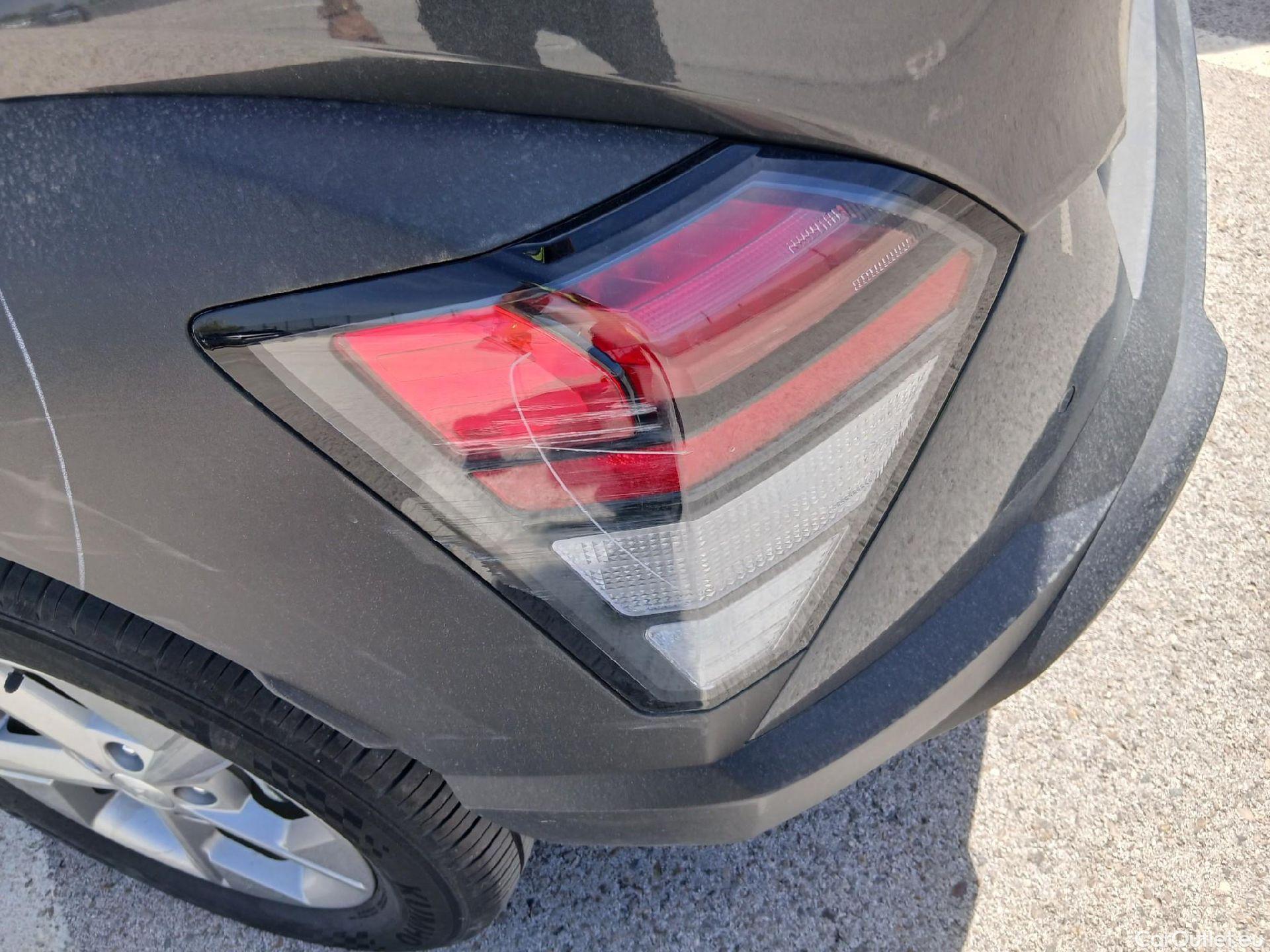  Hyundai  Konna HYUNDAI Kona / 2023 / 5P / todoterreno 1.6 GDI HEV Maxx DCT #25