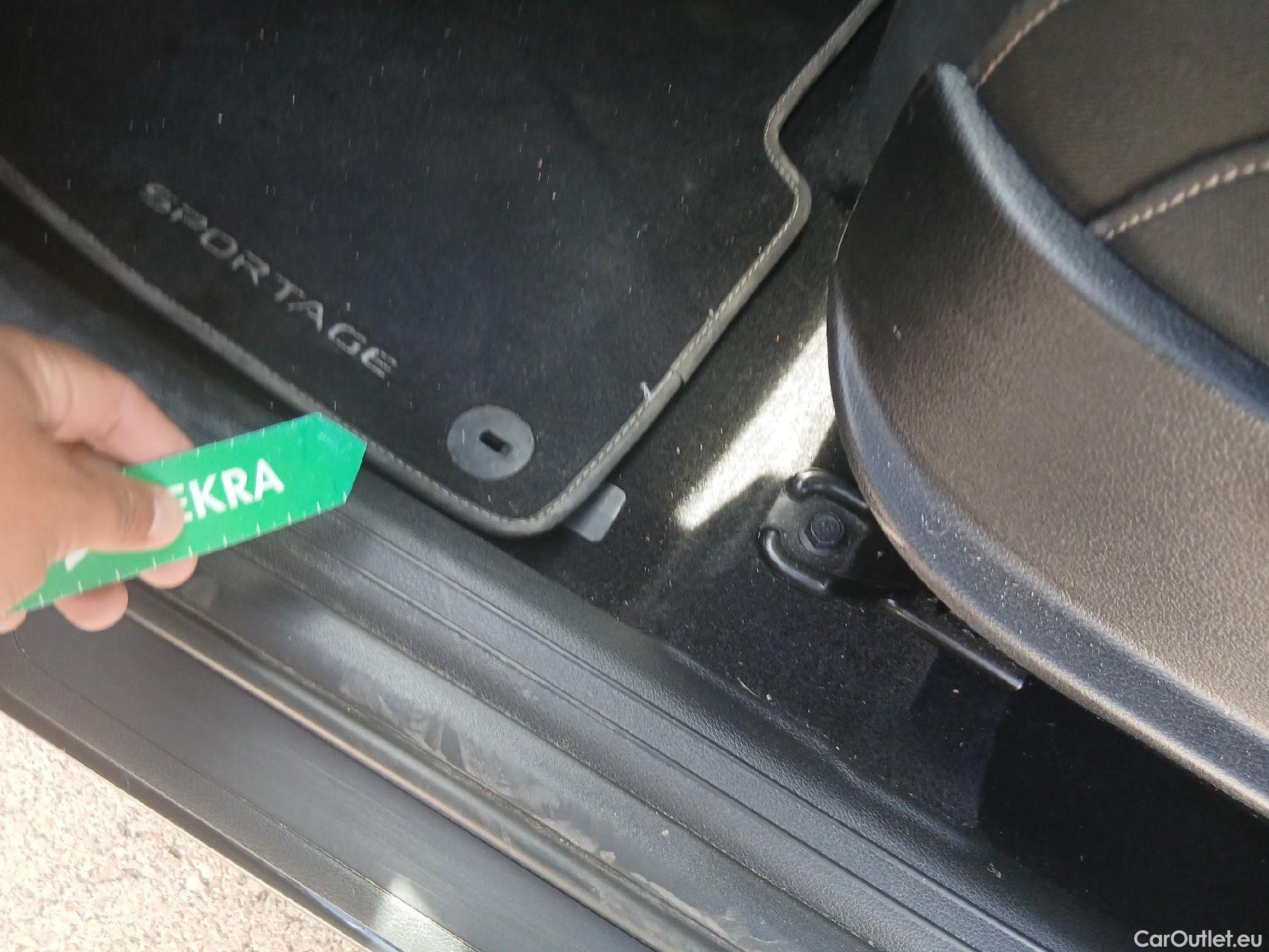  KIA  Sportage  Drive Hybrid 1.6 T-GDi AT6 E6d #1