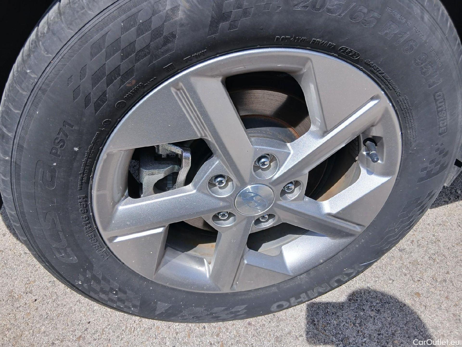  Hyundai  Konna HYUNDAI Kona / 2023 / 5P / todoterreno 1.6 GDI HEV Maxx DCT #35