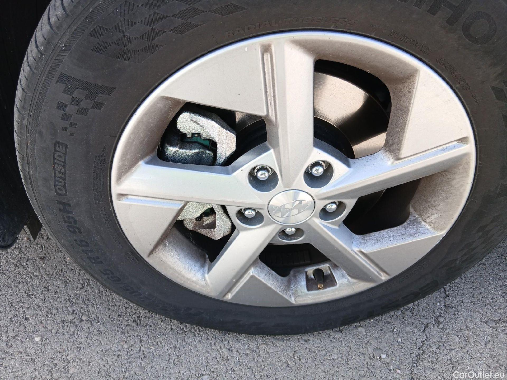  Hyundai  Konna HYUNDAI Kona / 2023 / 5P / todoterreno 1.6 GDI HEV Maxx DCT #14