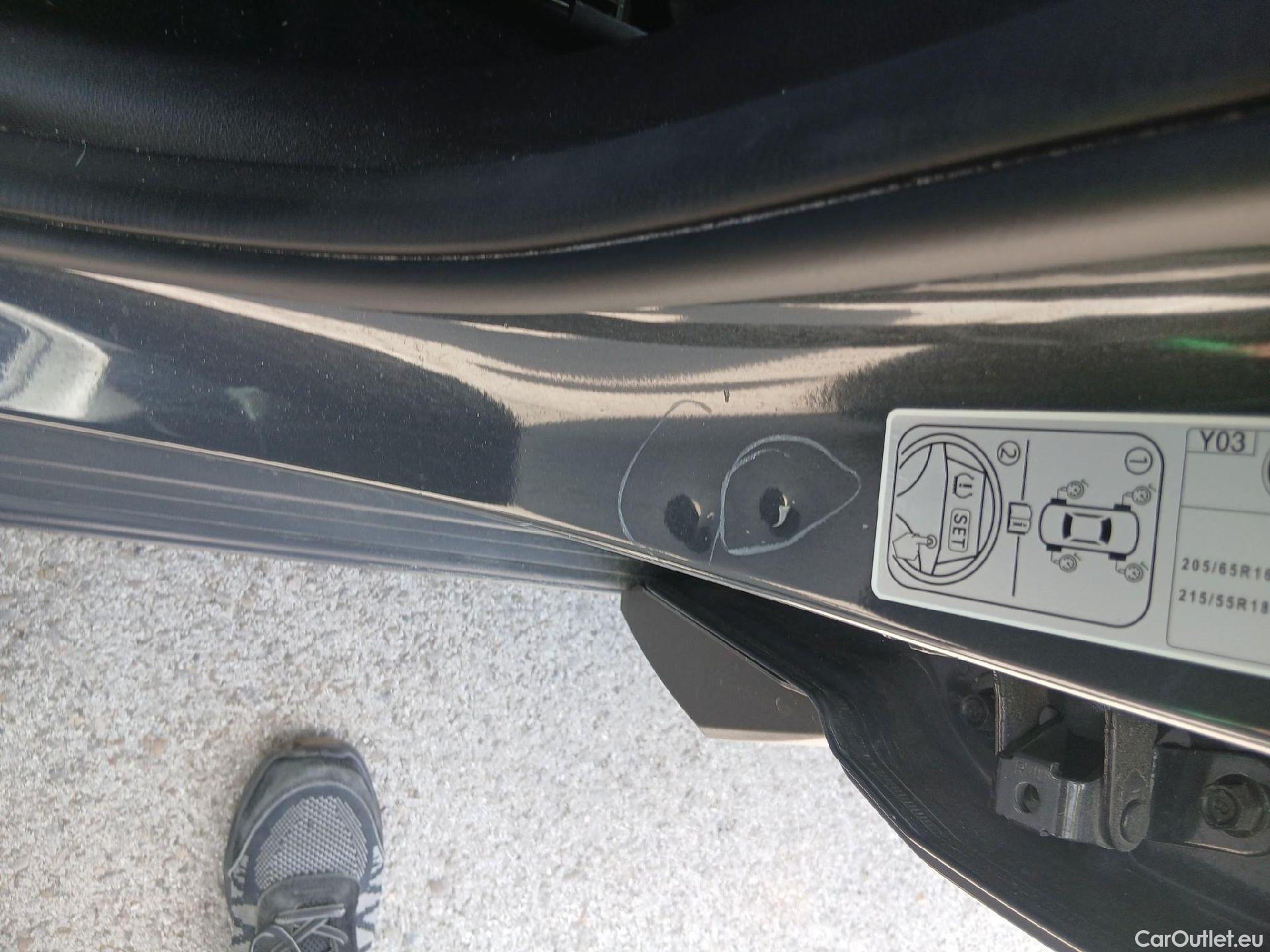  Hyundai  Konna HYUNDAI Kona / 2023 / 5P / todoterreno 1.6 GDI HEV Maxx DCT #20