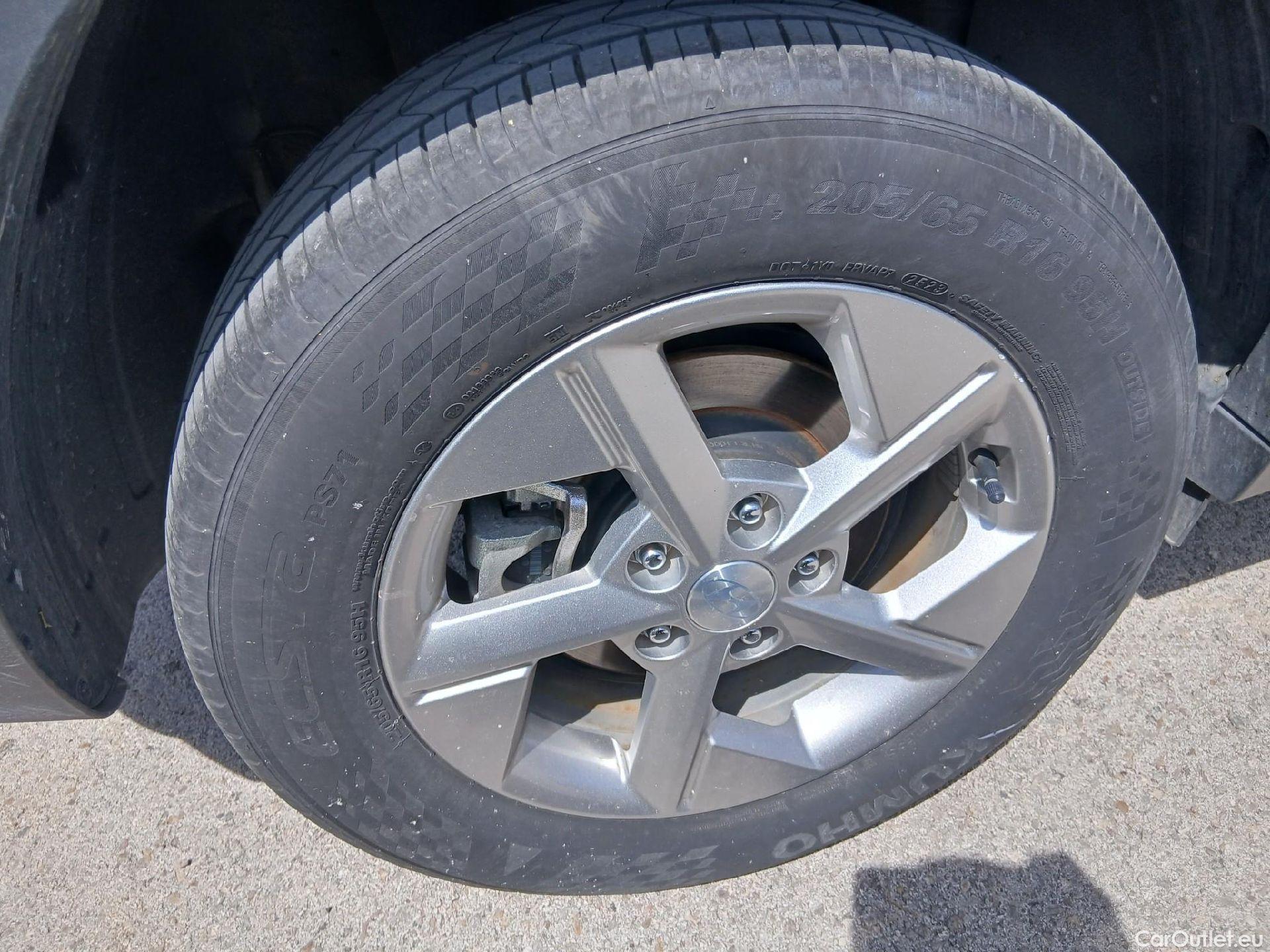  Hyundai  Konna HYUNDAI Kona / 2023 / 5P / todoterreno 1.6 GDI HEV Maxx DCT #38