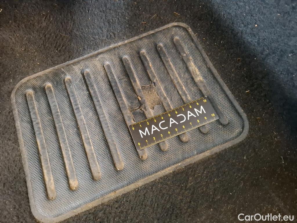  Citroen  C3 CITROEN  5p Berline PureTech 82 S&S BVM Feel Business #8