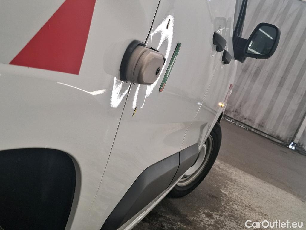  Citroen  Berlingo  Fourgon Worker M 1000 1.2 PureTech 130CV BVA8 E6d #4