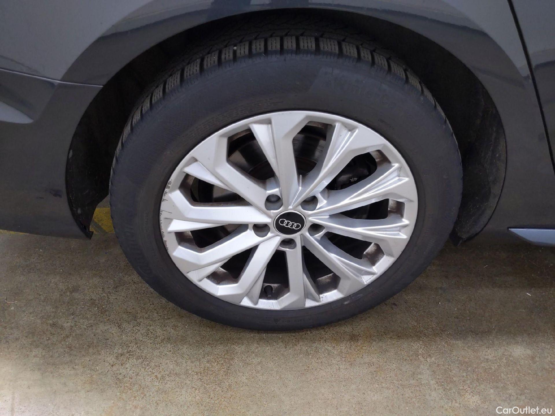  Audi  A4  Avant 35 TDI Business Line 2.0 TDI 165CV BVA7 E6d #7