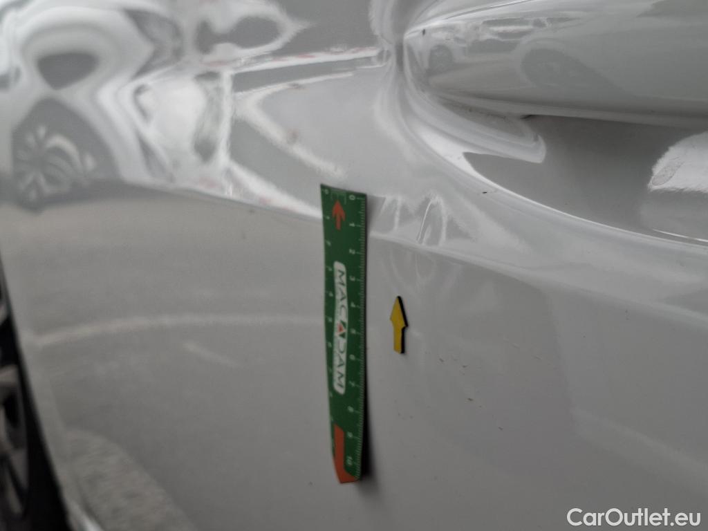  Peugeot  208 PEUGEOT  / 2023 / 5P / Berline PureTech 100 S&S Active #20