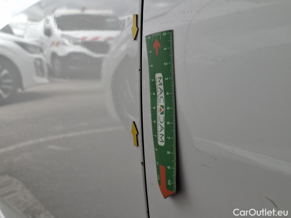  Peugeot  208 PEUGEOT  / 2023 / 5P / Berline PureTech 100 S&S Active #16