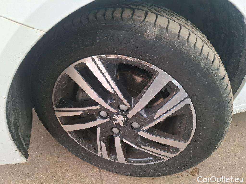  Peugeot  208  Allure Business 1.2 PureTech 100CV BVM6 E6d #4