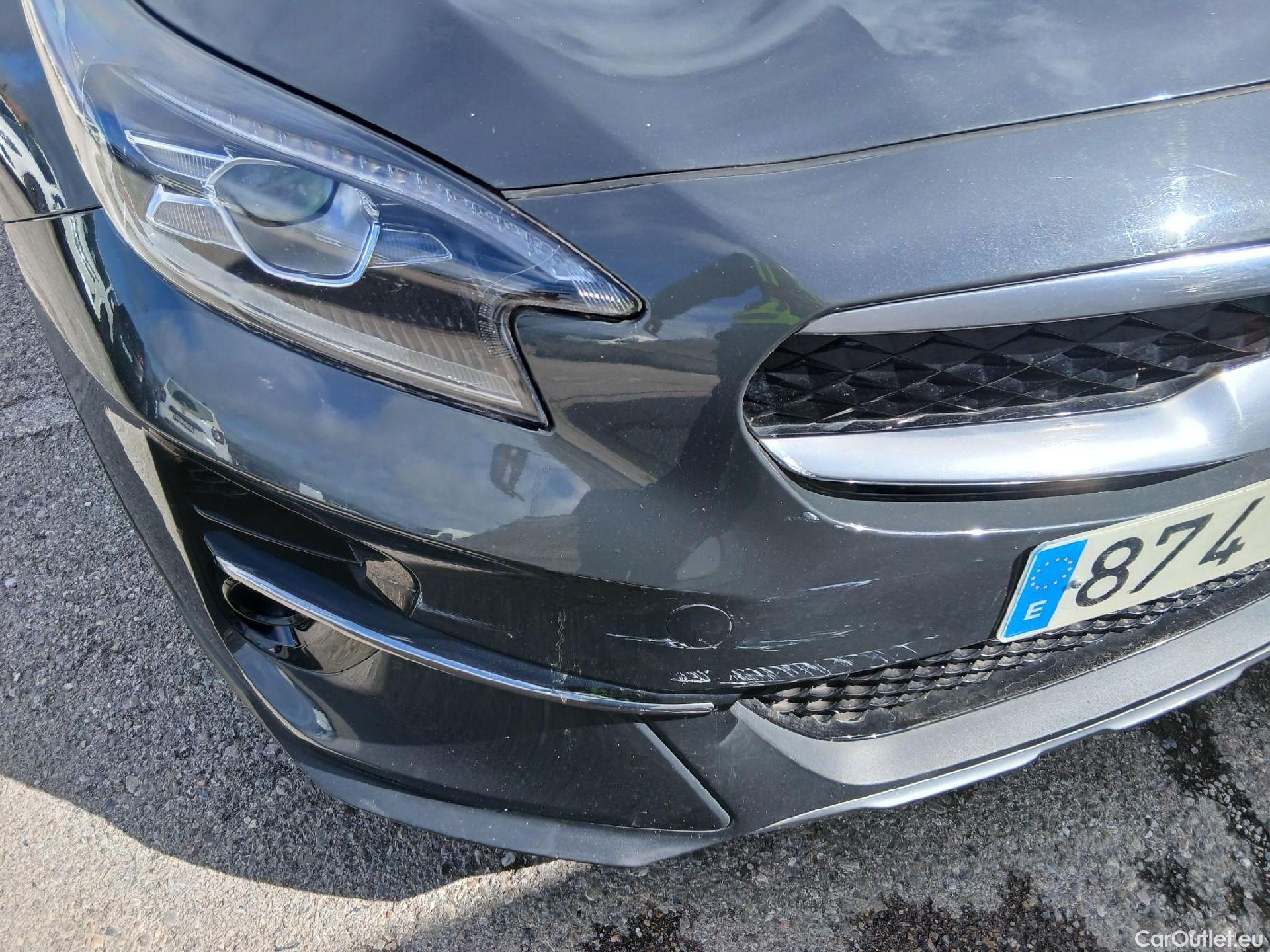 KIA  XCeed KIA  1.6 GDi PHEV 104kW (141CV) eDrive  #3
