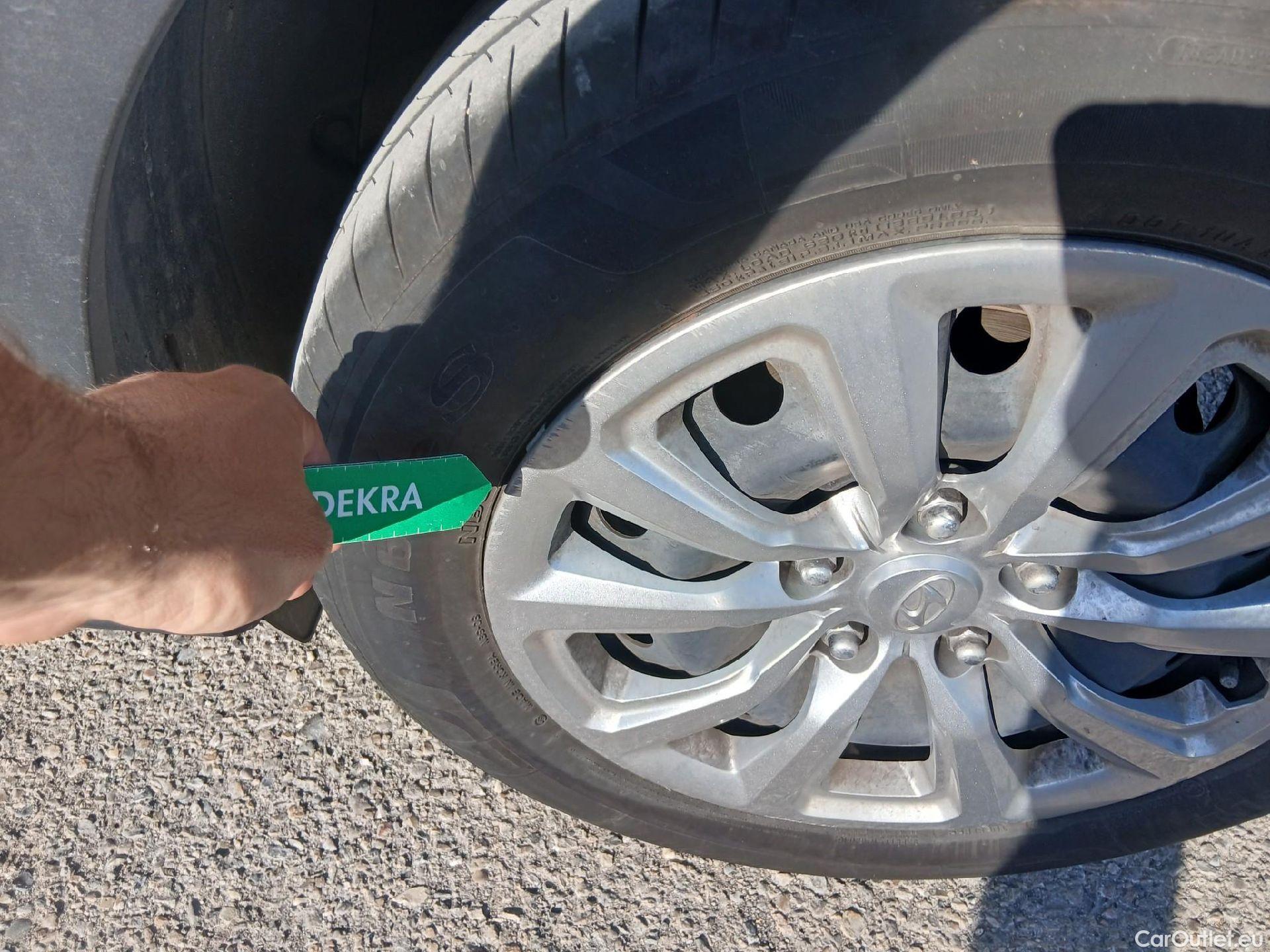  Hyundai  Konna HYUNDAI Kona / 5P / 1.0 TGDI Klass 4X2 110 CV #19
