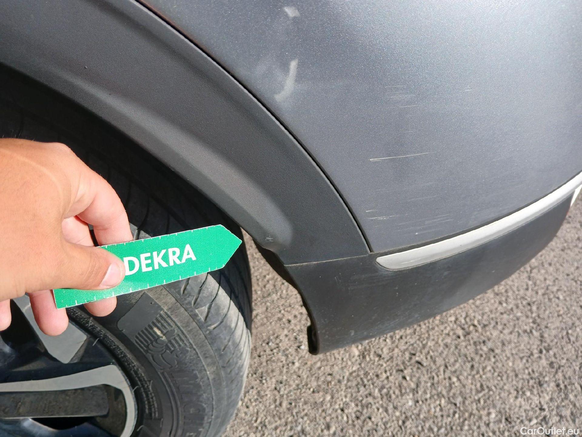  KIA  Sportage KIA  / 5P / 1.6 T-GDi MHEV 150 CV Drive 4x2 #38
