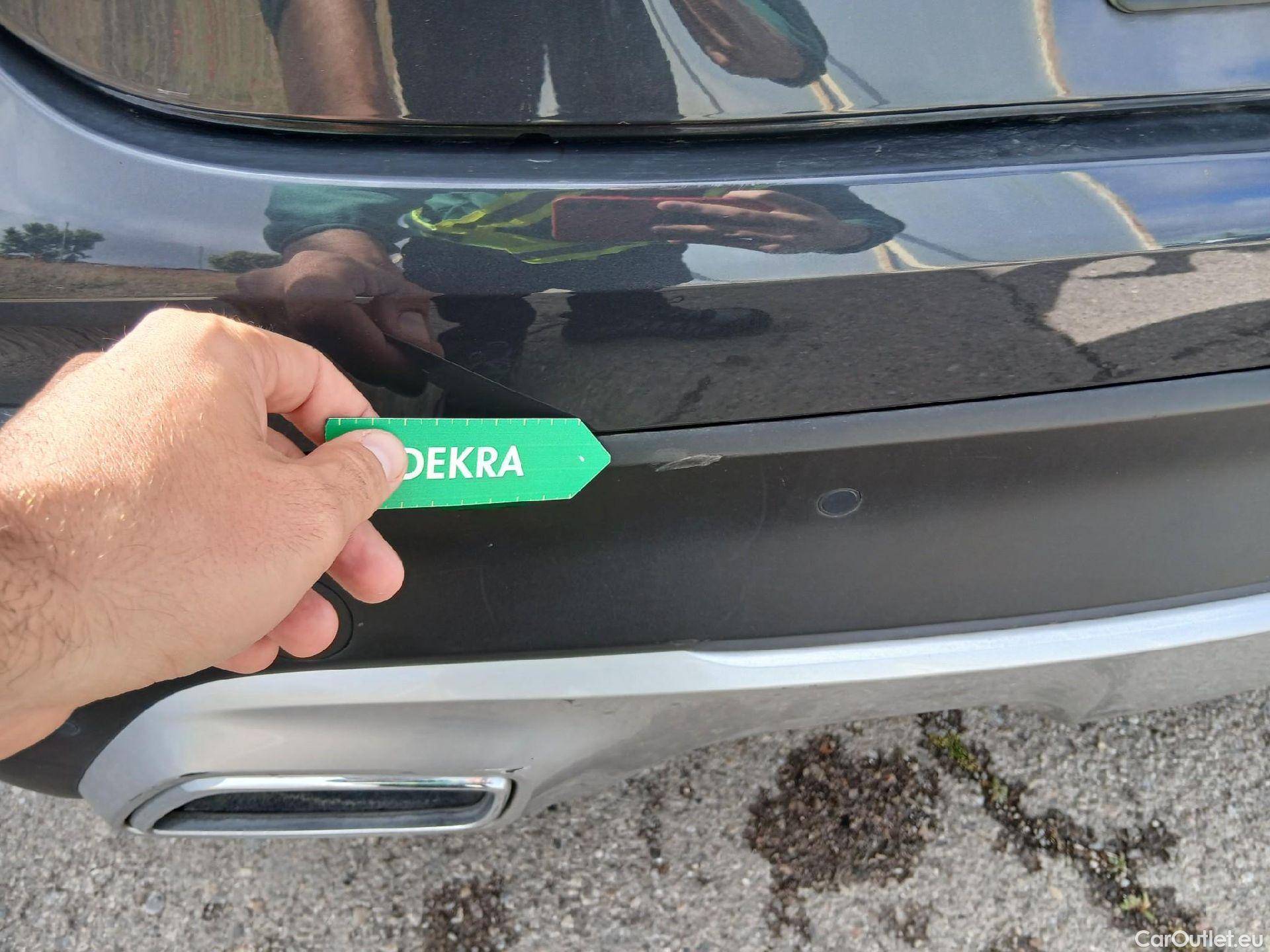  KIA  XCeed KIA  1.6 GDi PHEV 104kW (141CV) eDrive  #18
