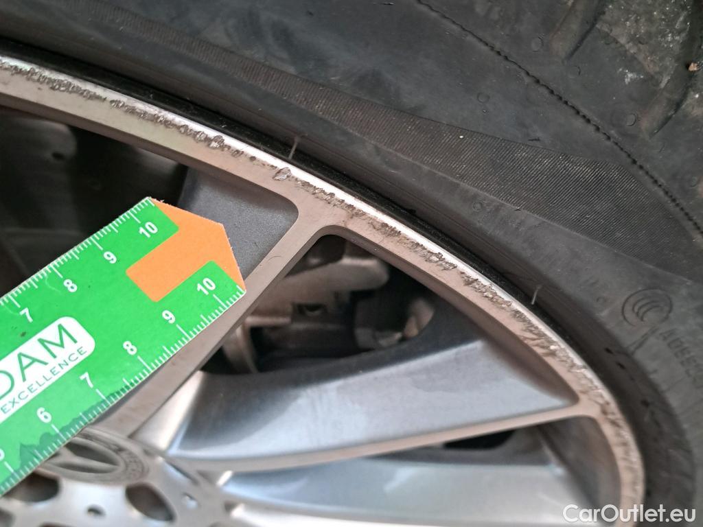  Mercedes  A-Klasse MERCEDES-BENZ Clase A / 2018 / 4P / sedán Sedán A 250 e #9