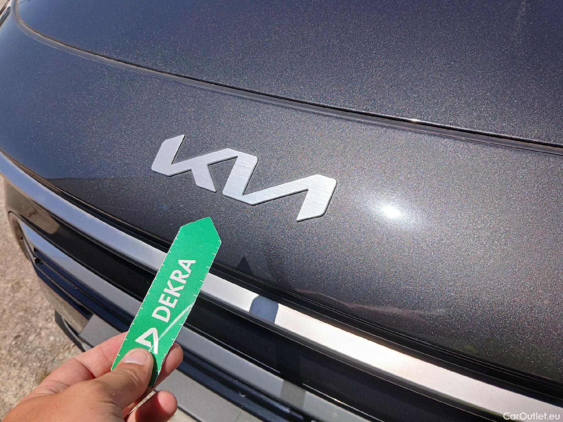  KIA  Niro KIA  / 2022 / 5P / crossover 1.6 GDi HEV 104kW (141CV) Drive #20