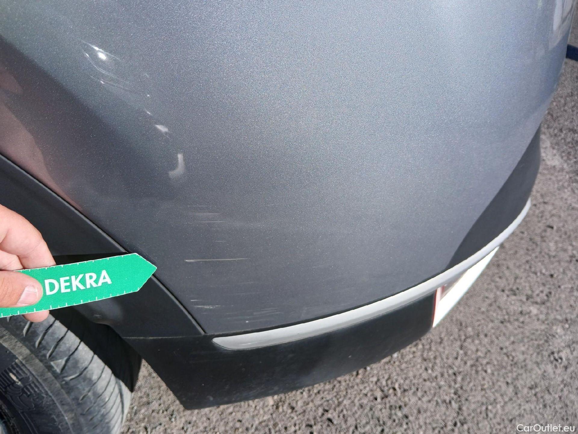  KIA  Sportage KIA  / 5P / 1.6 T-GDi MHEV 150 CV Drive 4x2 #40